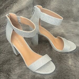 TOP Moda Silver Heels with Ankle Strap